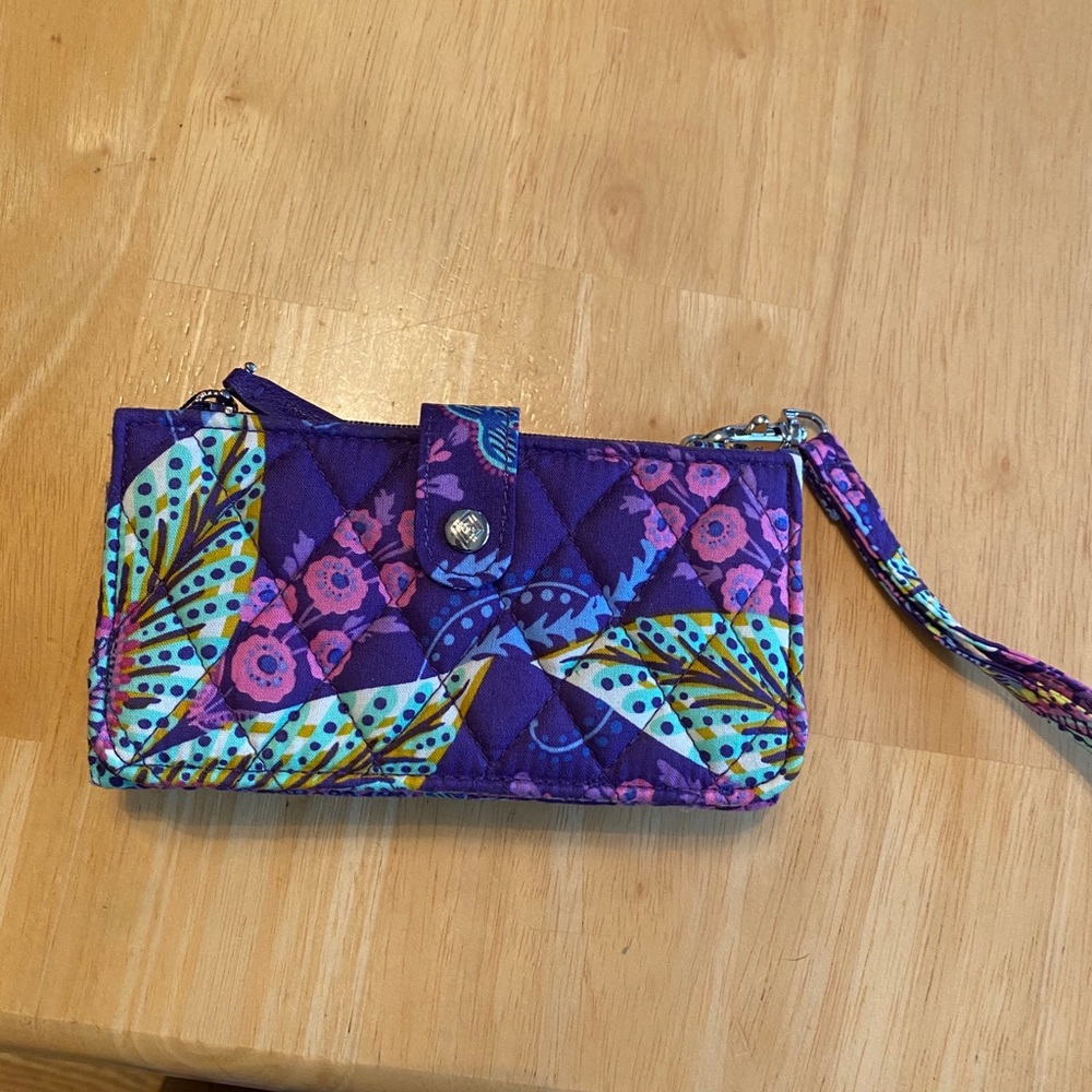 Vera wristlet.